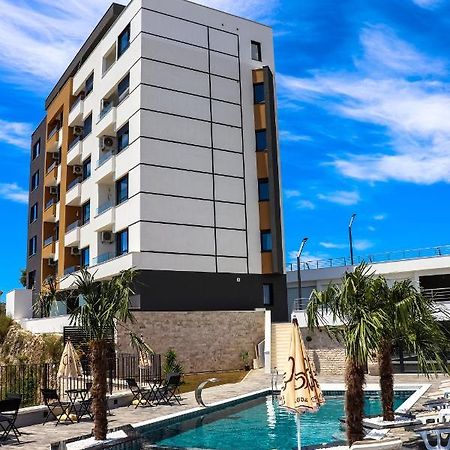Eagles Apartments & Suites 울친 외부 사진