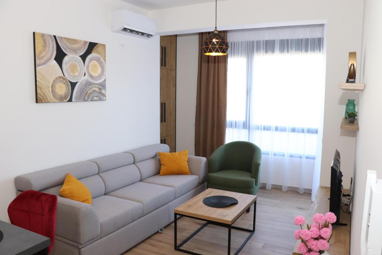 Eagles Apartments & Suites 울친 외부 사진