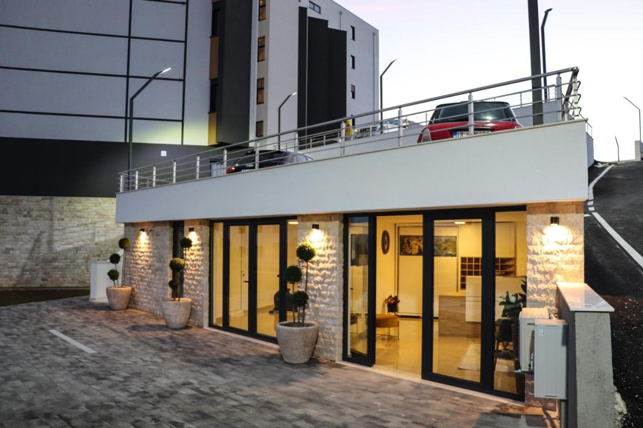 Eagles Apartments & Suites 울친 외부 사진