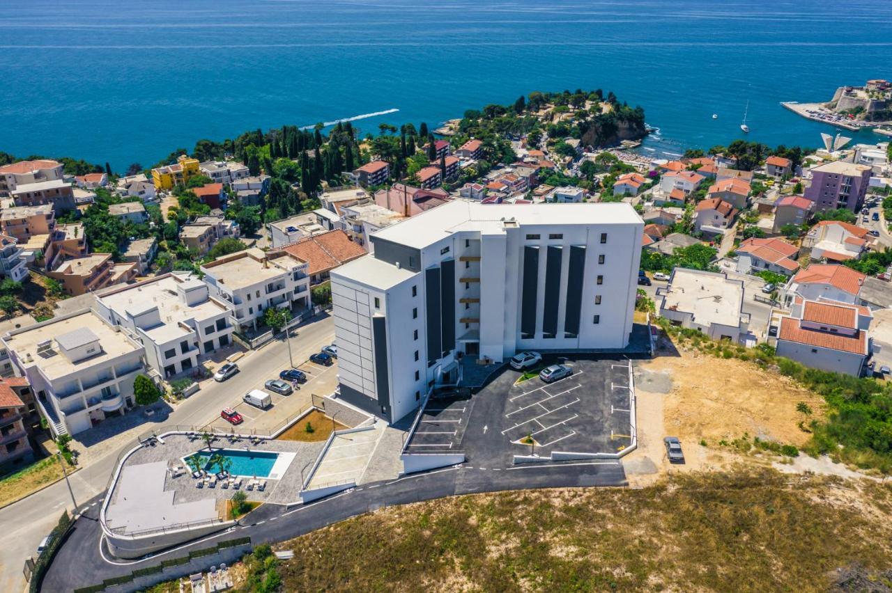 Eagles Apartments & Suites 울친 외부 사진