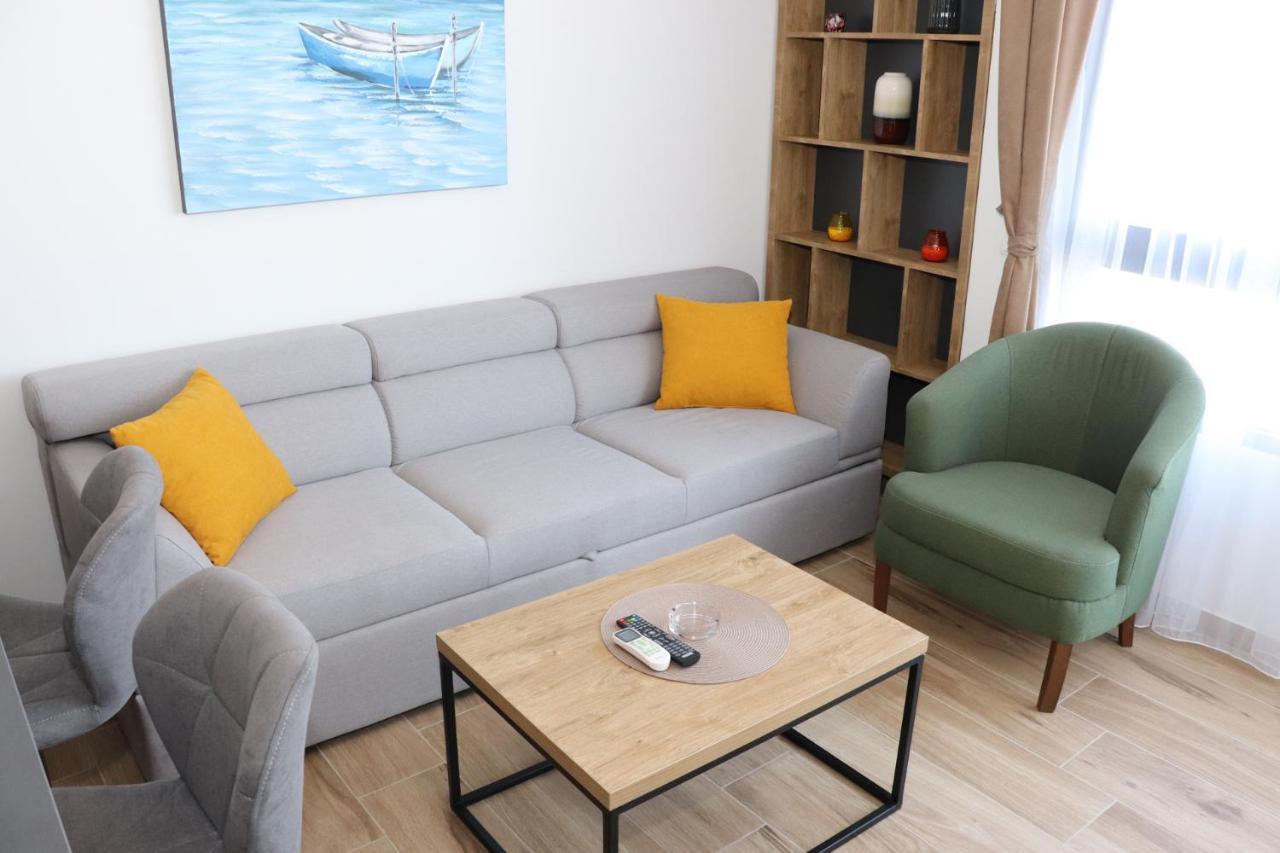Eagles Apartments & Suites 울친 외부 사진