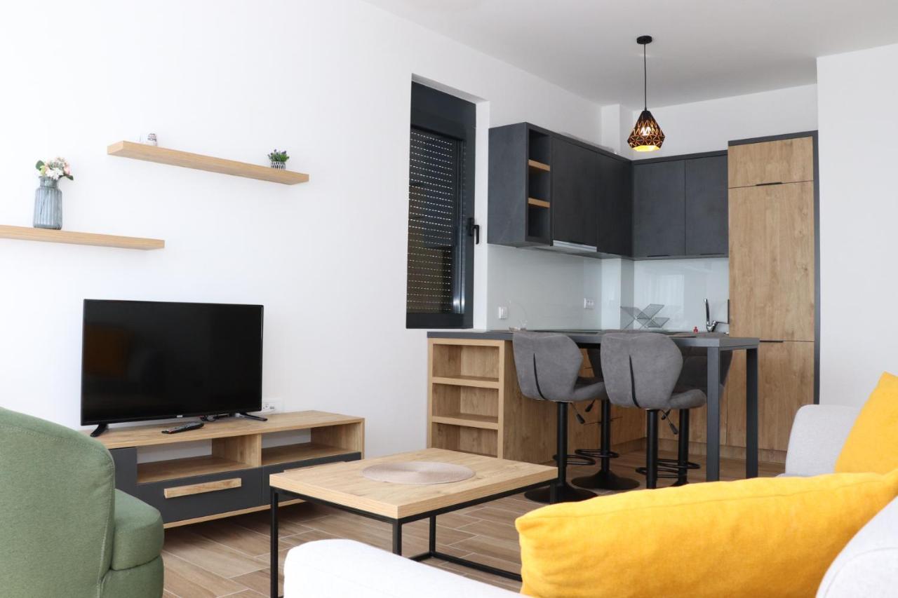 Eagles Apartments & Suites 울친 외부 사진