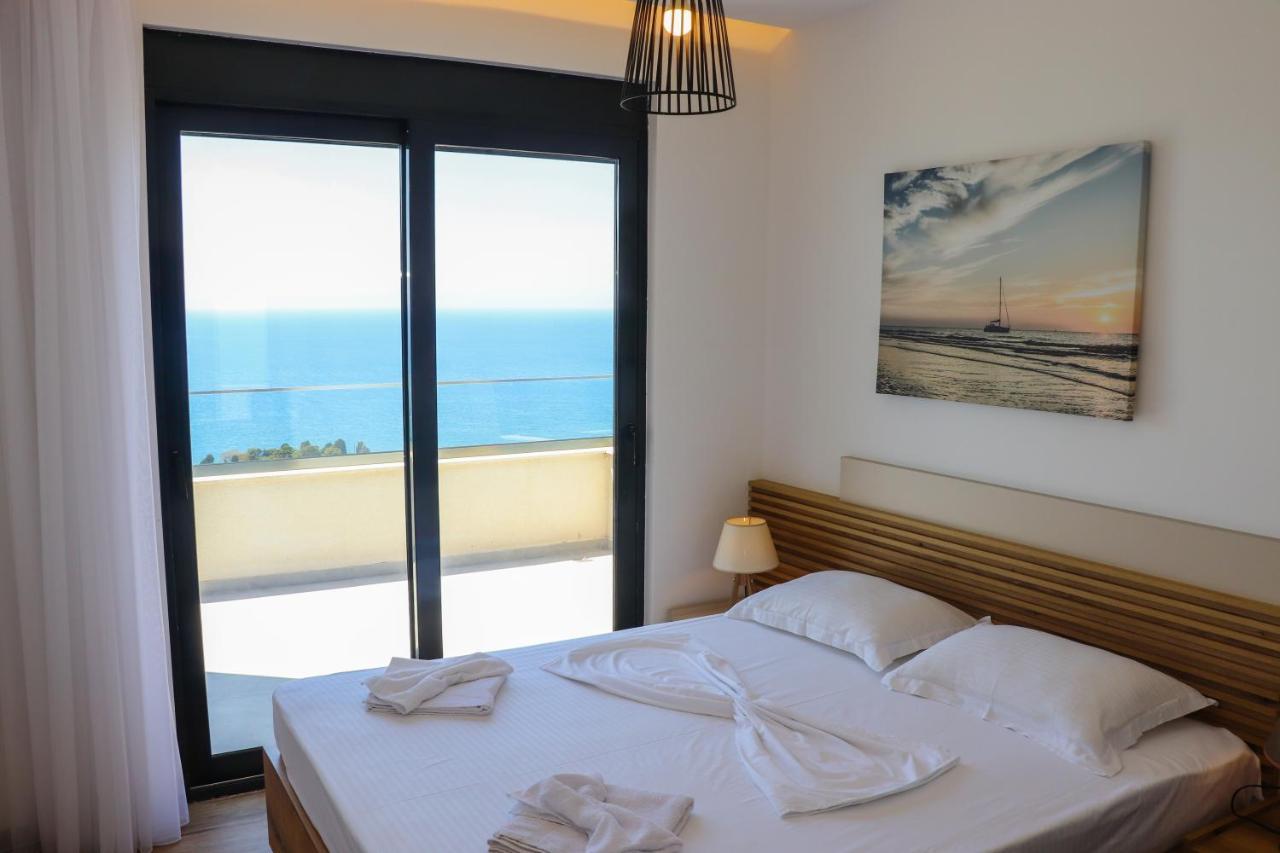 Eagles Apartments & Suites 울친 외부 사진