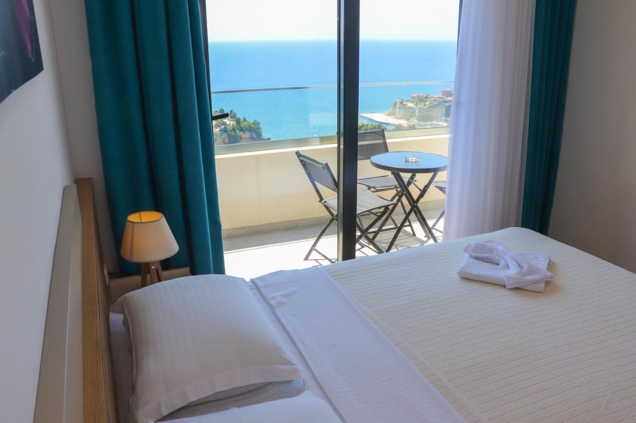Eagles Apartments & Suites 울친 외부 사진